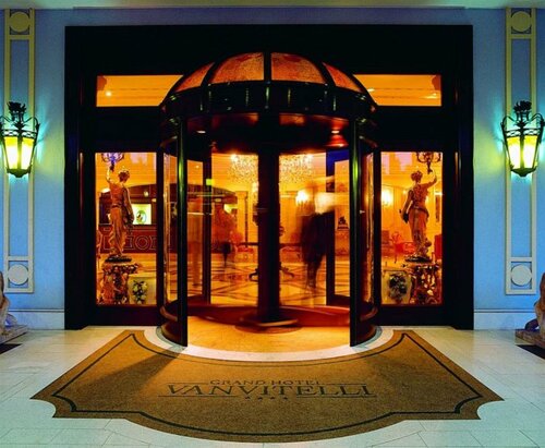 Гостиница Grand Hotel Vanvitelli