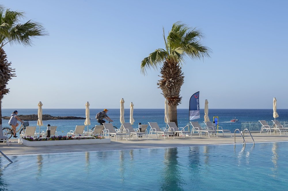 Фото Nausicaa Luxury Villas