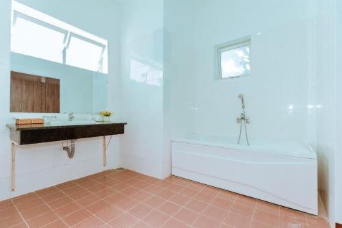 Фото Happy Forest Hotel