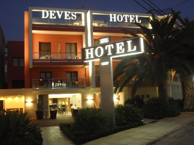 Фото Deves Hotel