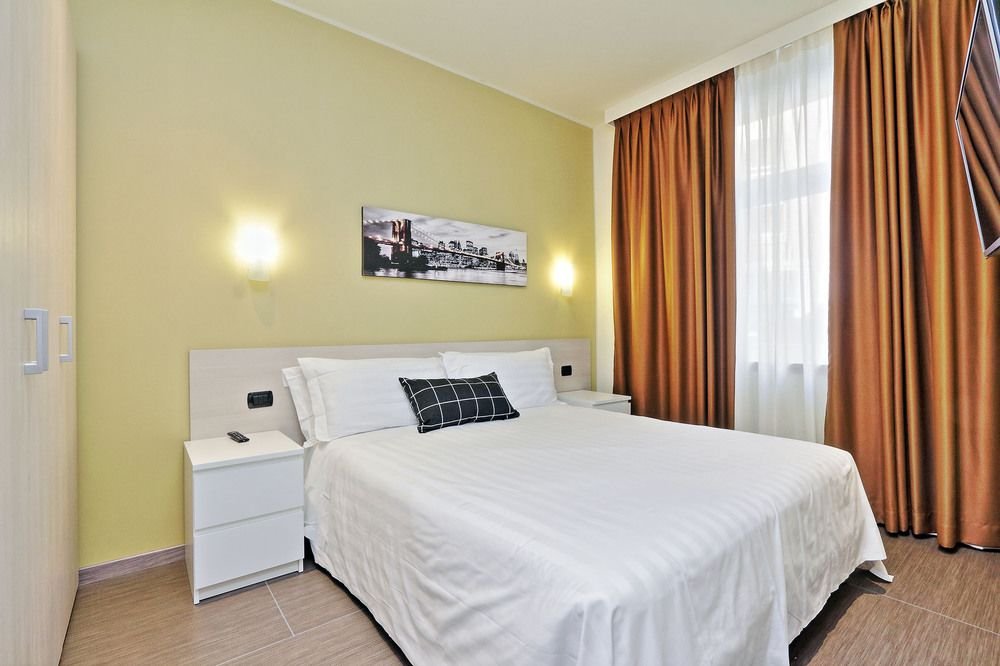 Фото Duomo Hotel & Apartments