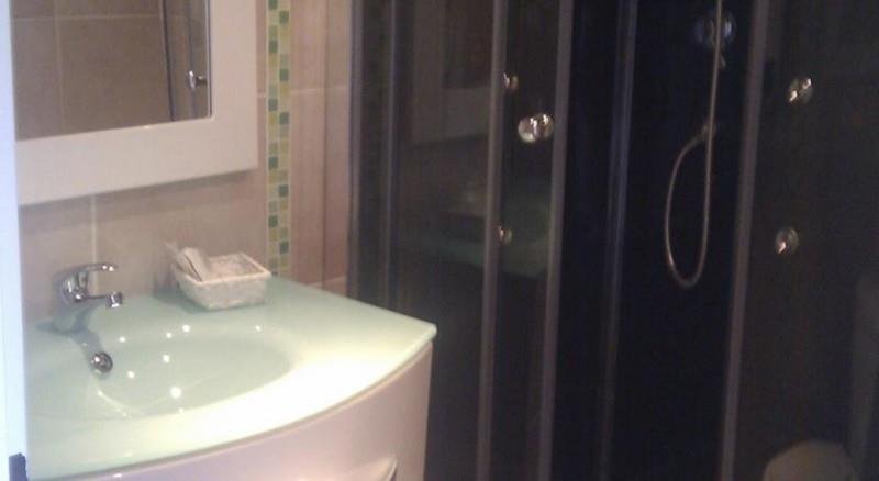 Фото Adonis Arc Hôtel Aix