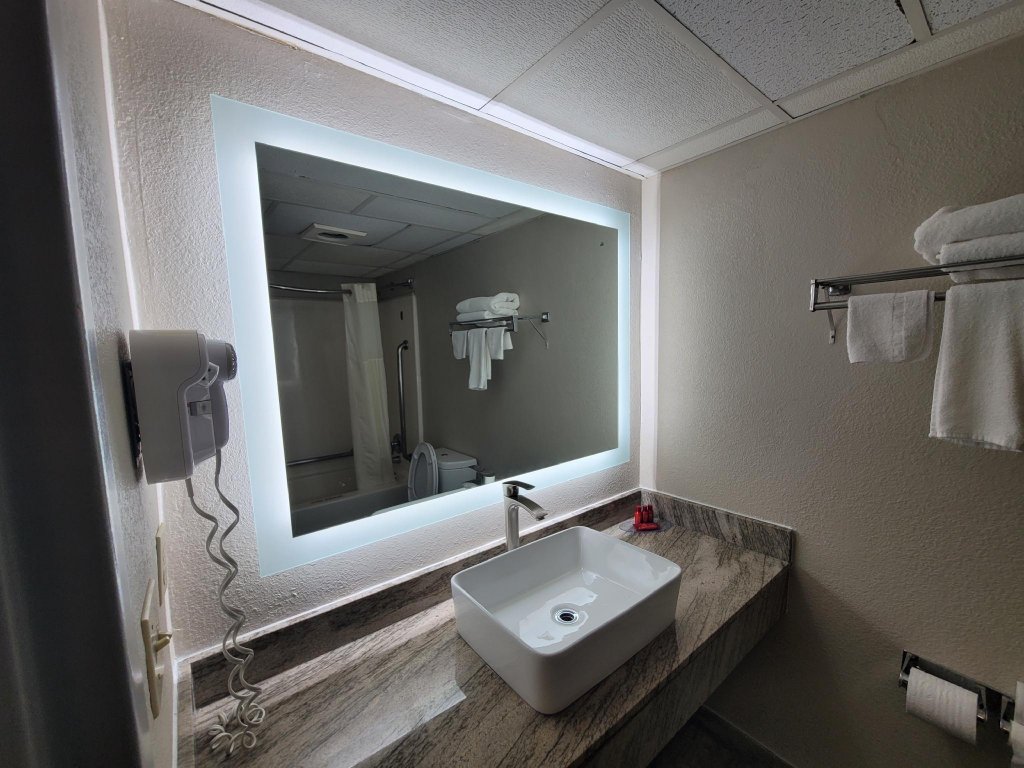Фото SureStay Plus Hotel by Best Western McGuire Afb Jackson