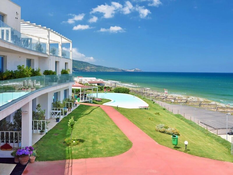 Гостиница Hotel Resort Casteldoria Mare