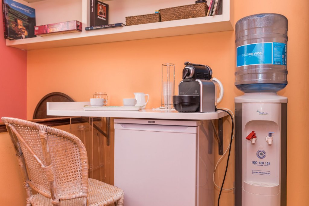 Фото Diagonal House