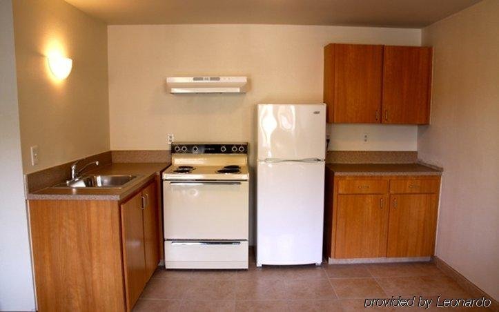 Фото Aladdin Inn & Suites