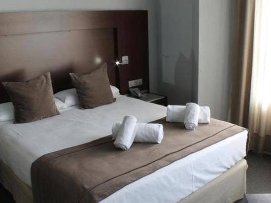 Фото Hotel Madanis Liceo