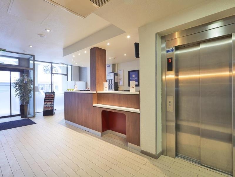 Фото Campanile Paris Ouest - Pte de Champerret Levallois