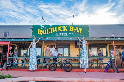 Гостиница Roebuck Bay Hotel