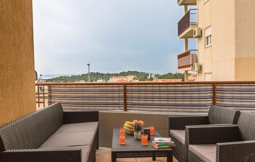 Жильё посуточно Awesome Home in Makarska With Wifi and 2 Bedrooms