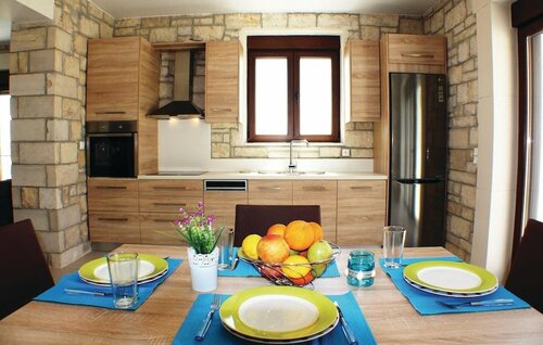 Гостиница Stunning Home in Heraklion With Wifi and 3 Bedrooms