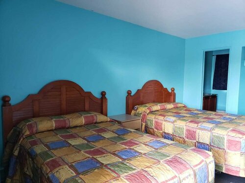 Гостиница Slumberland Motel в Санфорде