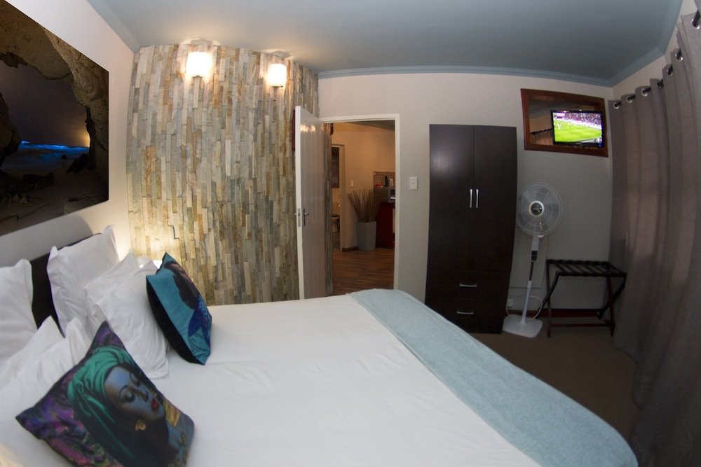 Фото The Roundhouse - Self Catering