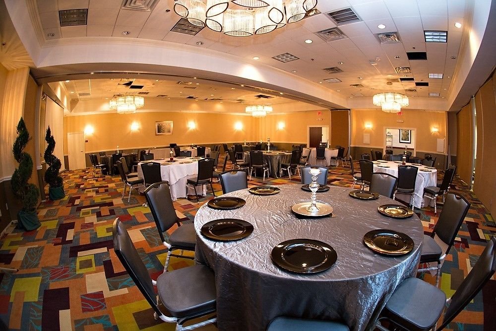 Фото Holiday Inn Hotel & Suites Oklahoma City North, an Ihg Hotel