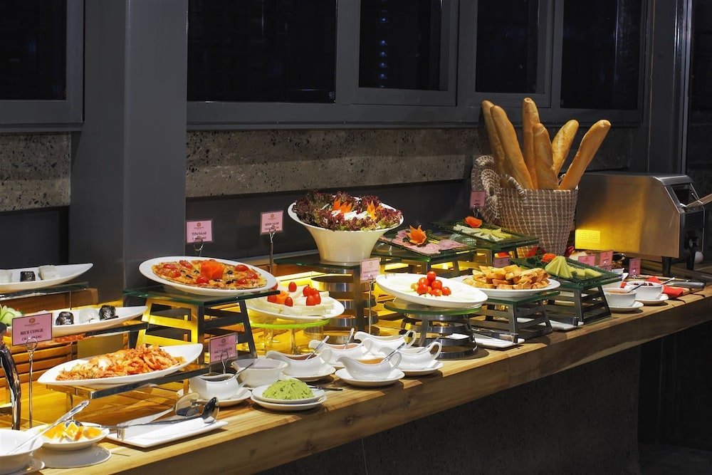 Фото Ramada Encore by Wyndham Saigon