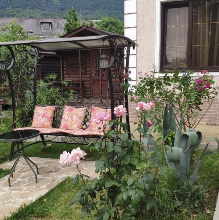 Фото Комплекс Коттеджи в Гагре