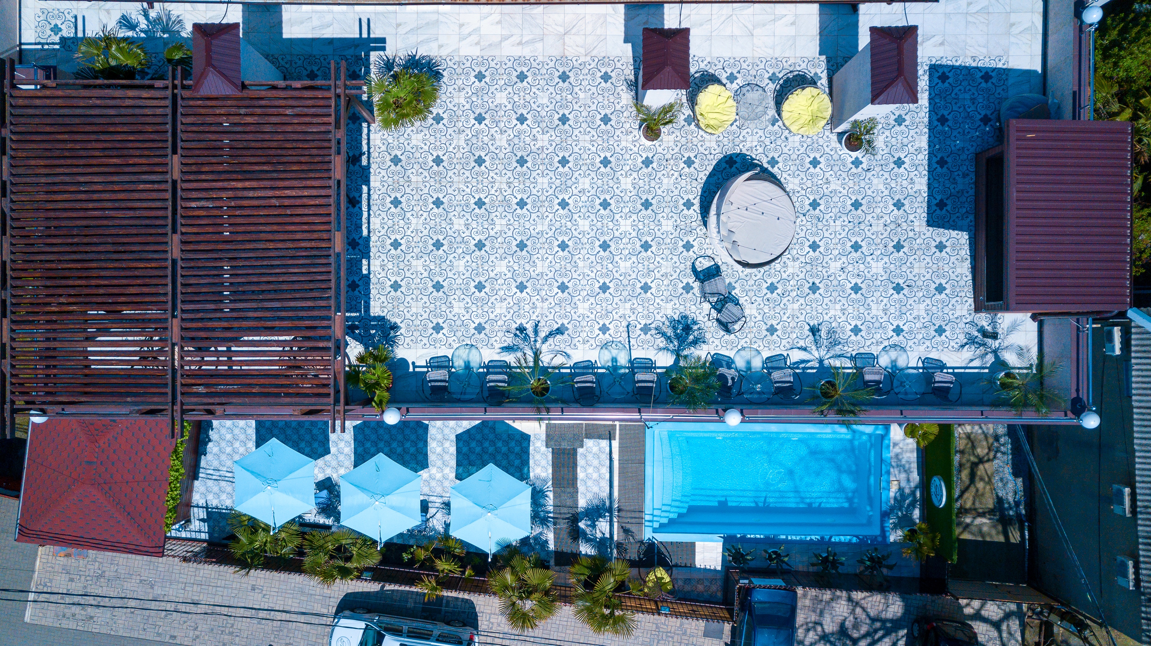 Фото отеля 2