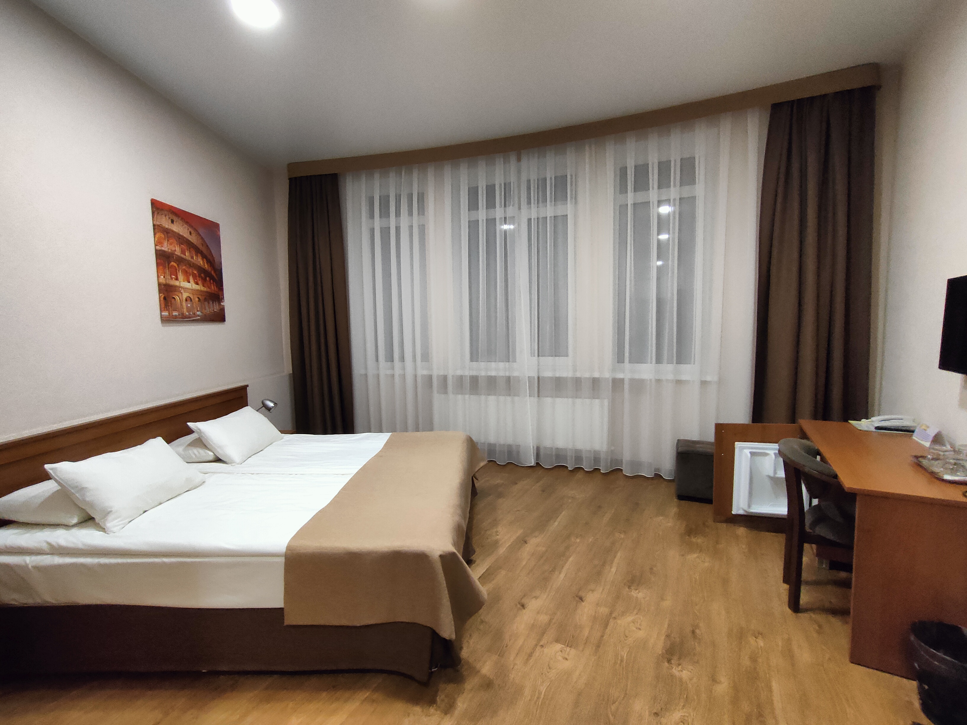 Фото отеля 2