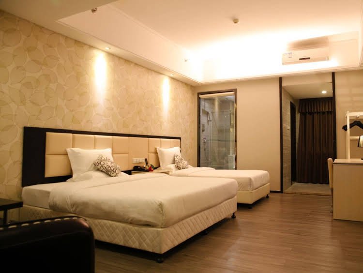 Фото Zhuhai Biwan Hotel