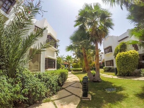 Апартаменты Luxurious One Bedroom Apartment by pool в Шарм-эль-Шейхе