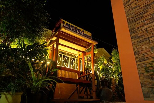 Гостиница The Orange House - Vigan Villa в Вигане
