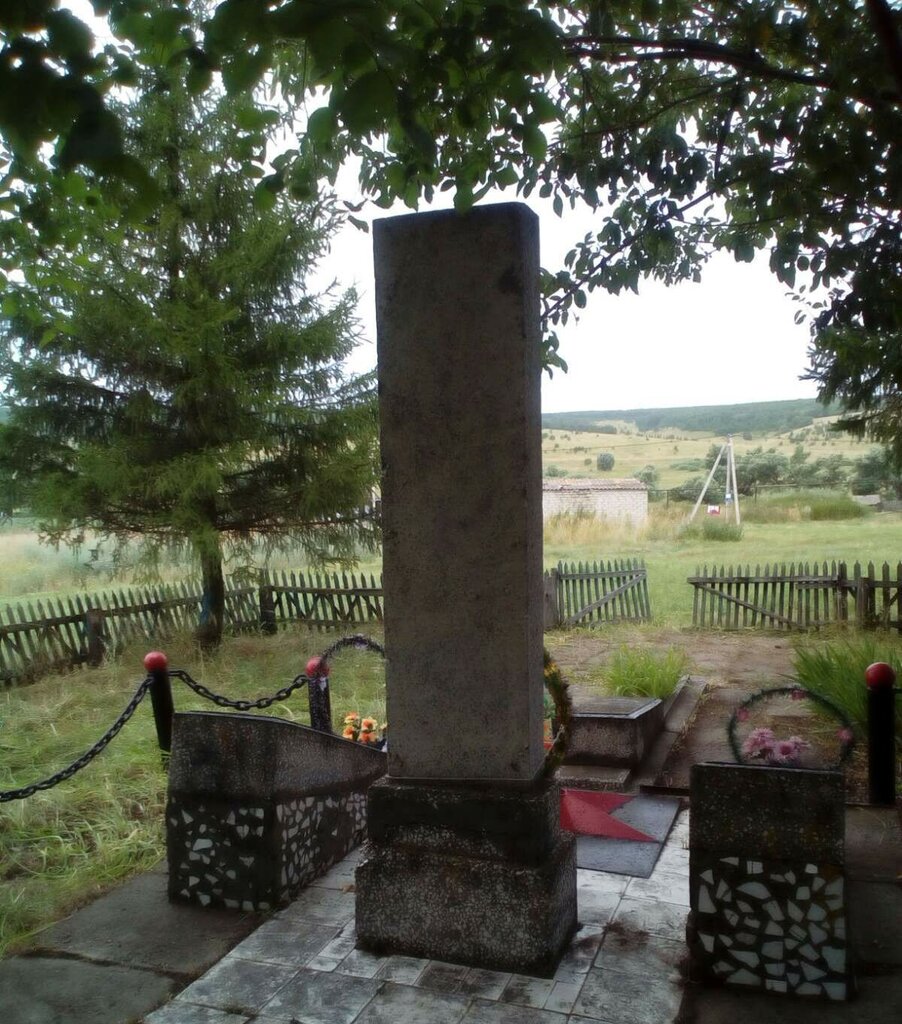 Monument, memorial Обелиск землякам, погибшим в годы Великой Отечественной войны, Saratov Oblast, photo