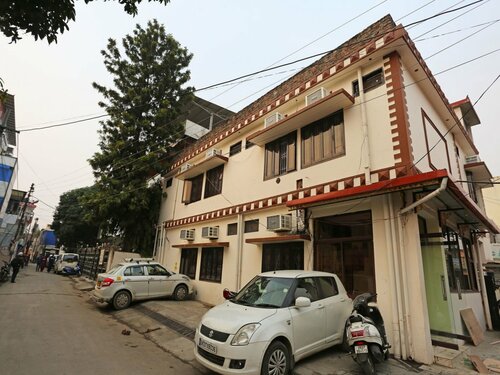 Oyo 10567 Hotel Gandharv