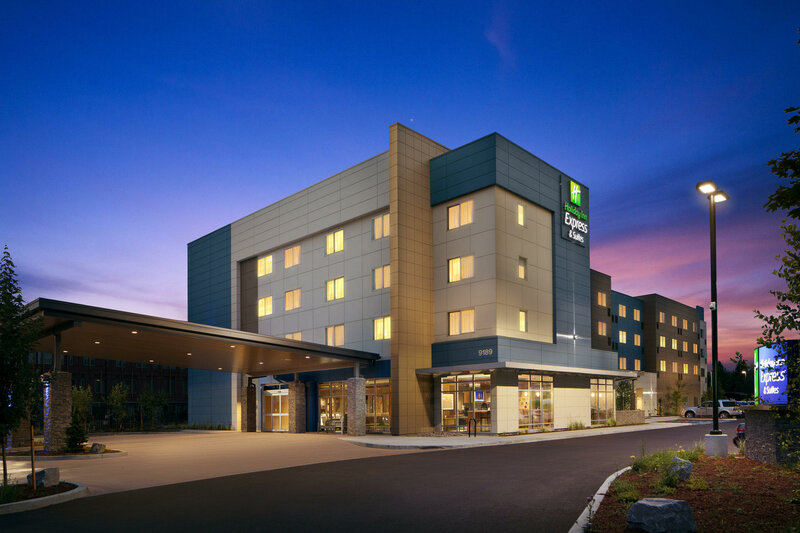 Гостиница Holiday Inn Express & Suites Portland Airport - Cascade Stn, an Ihg Hotel