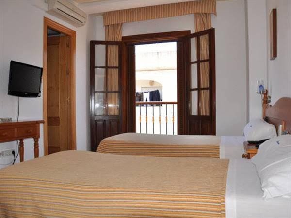 Фото Hostal Alborada