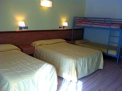 Фото Hotel Ciutadella