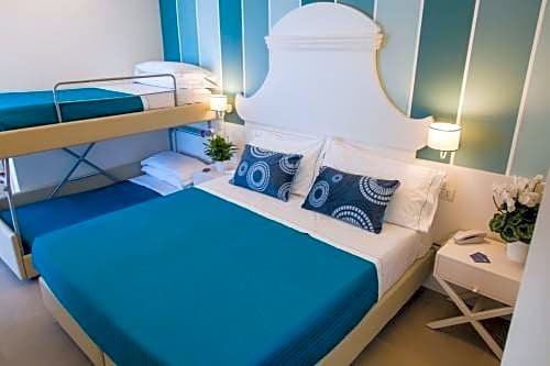 Фото Hotel Ambassador