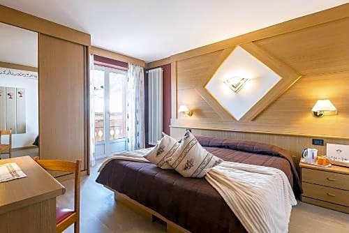 Фото Hotel La Serenella