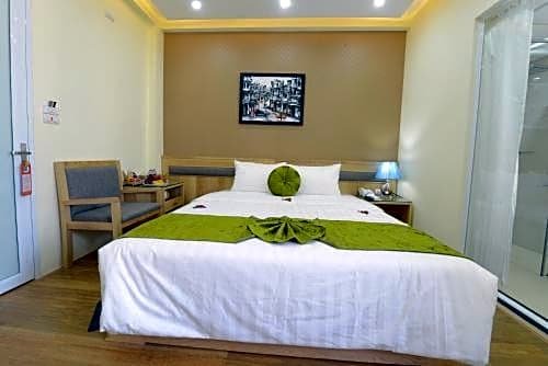 Фото Blue Hanoi Inn Hotel