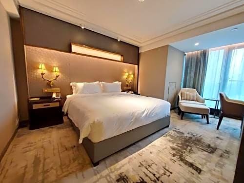 Фото Mercure Chongqing Downtown