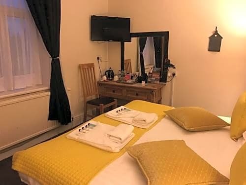 Фото Chester Court Hotel