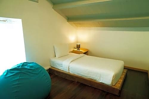 Фото BaobaBed Hostel Chinatown, Yangon