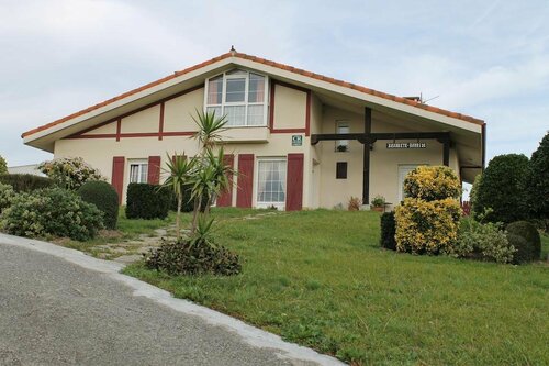 Гостиница Casa Rural Zearreta Barri в Стране Басков