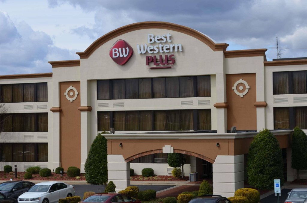 Фото Best Western Plus Charlotte/Matthews Hotel