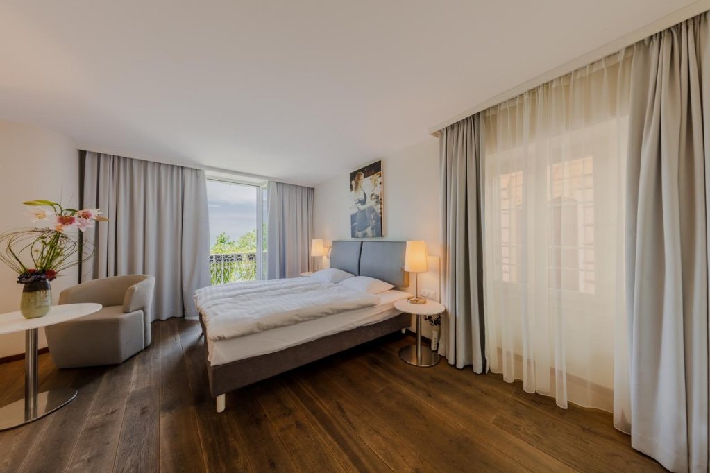 Фото La Rouvenaz