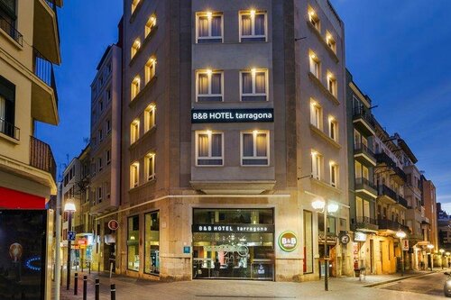 Гостиница Hotel Tarragona Centro Urbis в Таррагоне
