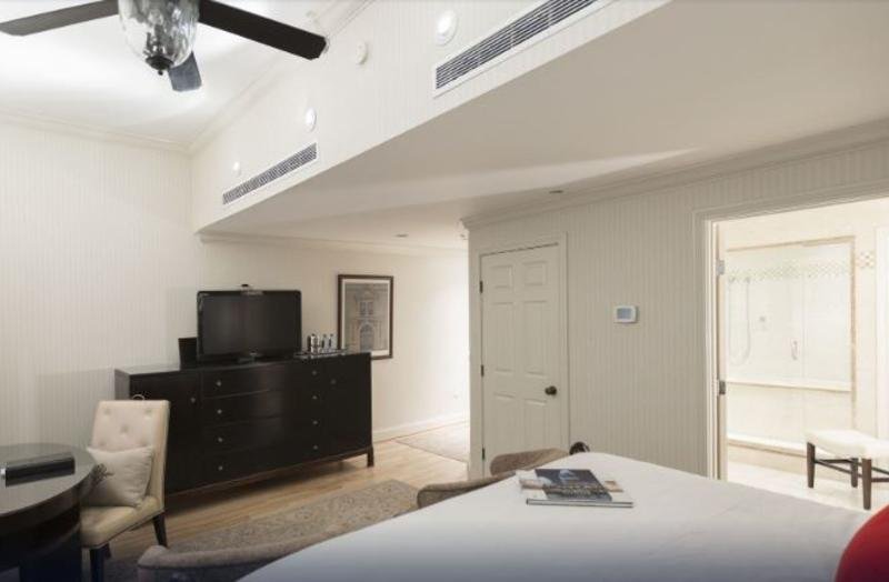 Фото The Cincinnatian Hotel Curio Collection by Hilton