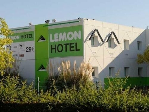 Гостиница Lemon Hotel - Mery sur Oise/Cergy