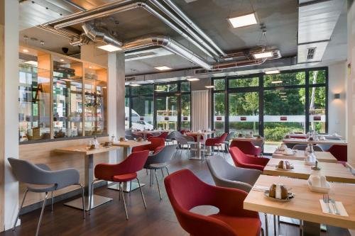 Фото Signature East Hotel Apartment