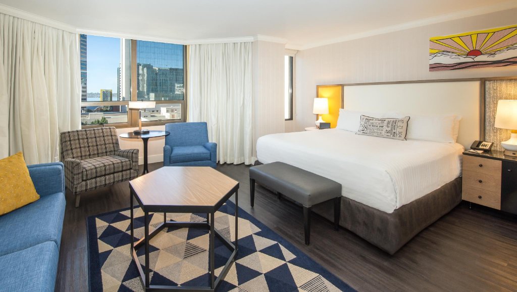 Фото The Bristol Hotel San Diego