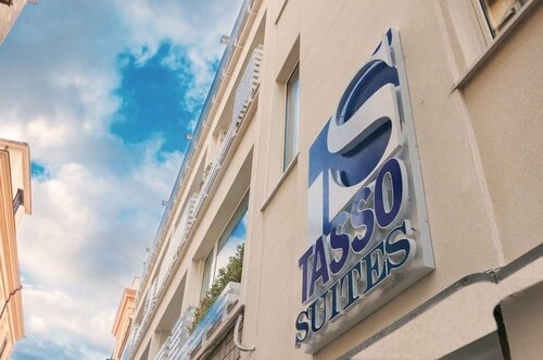 Гостиница Tasso Suites в Сорренто
