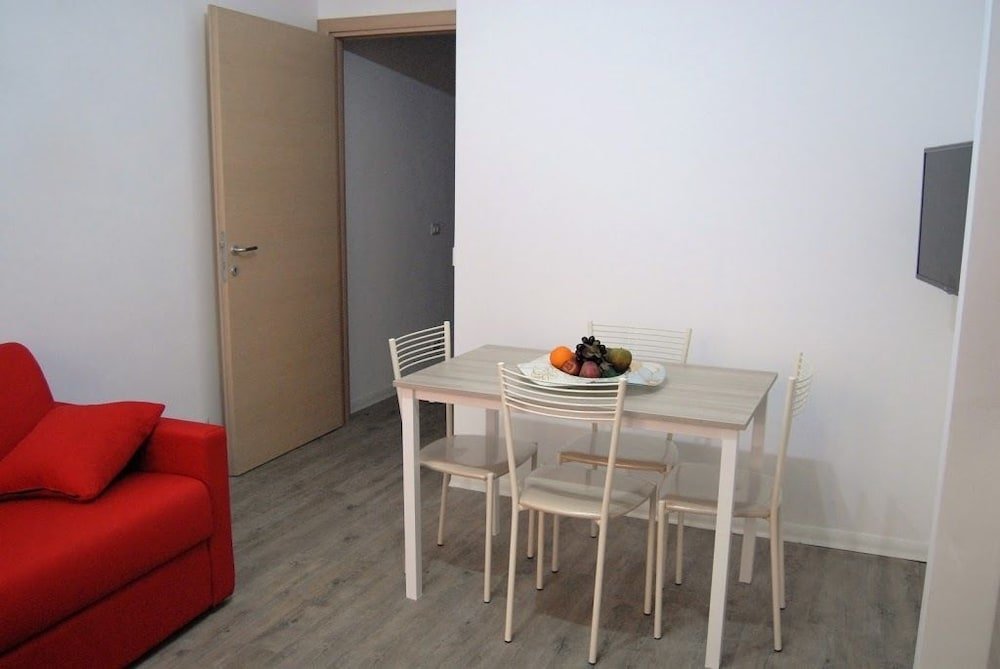 Фото Cornelia House