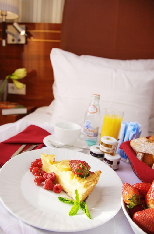 Фото Palace Bridge Hotel