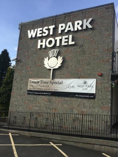 Гостиница West Park Hotel