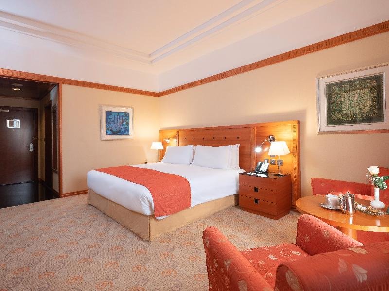 Фото Holiday Inn Kuwait Salmiya