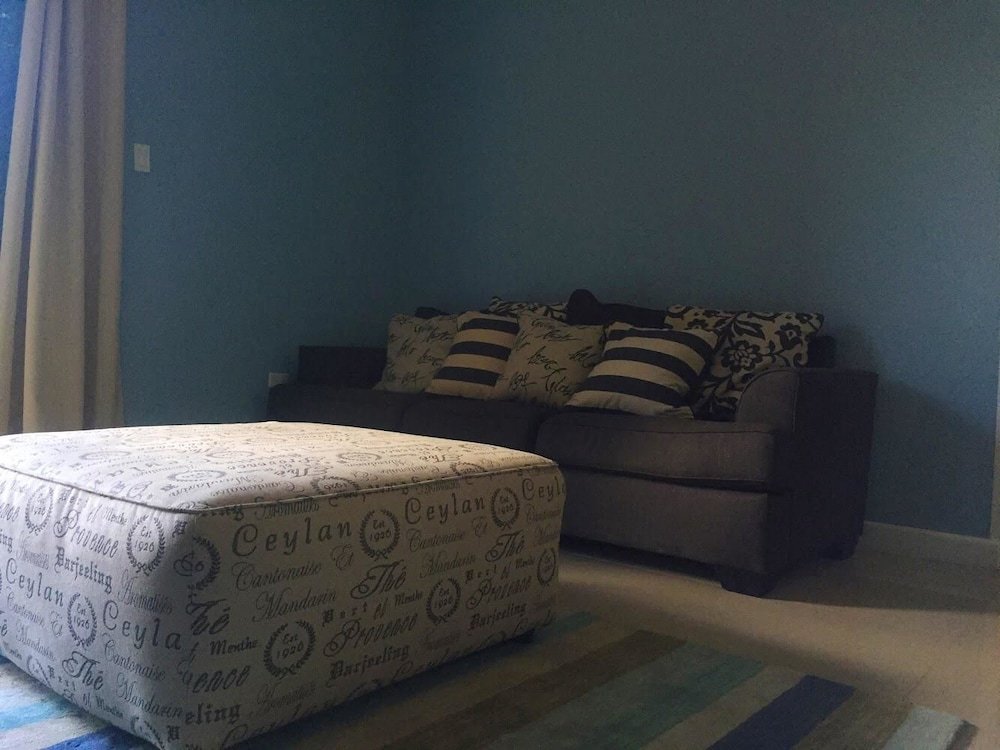 Фото Barri Vacation Home